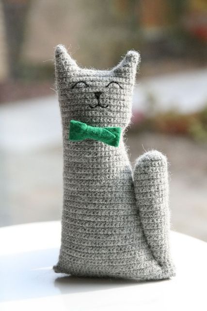 DIY Crocheted Cat